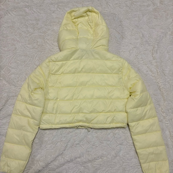 Zara yellow cropped puffer - Picture 3 of 4